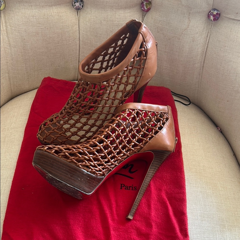 Authentic Christian Louboutin Elegant Brown Women's Heels size 38.5